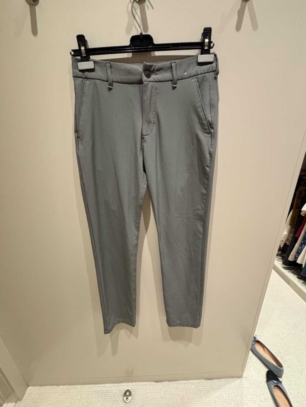 Abercrombie kids performance chinos - Light Gray Slim Dress Pants 16